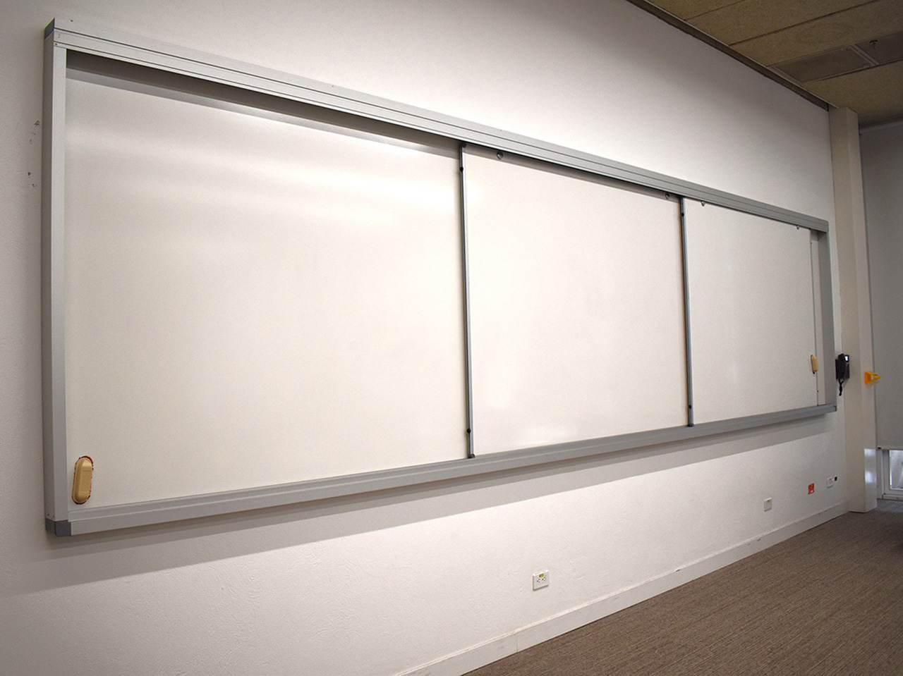 Tablero Corredizo de Pared