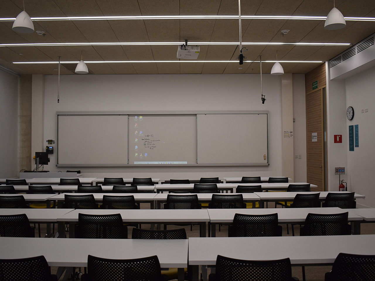 Tablero Corredizo de Pared